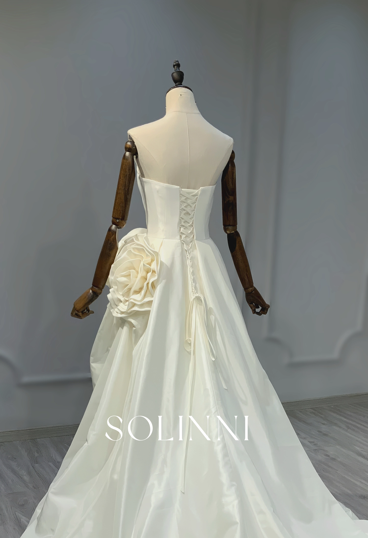 Taffeta Mini Dress with 3D Floral Details and Unique Veil
