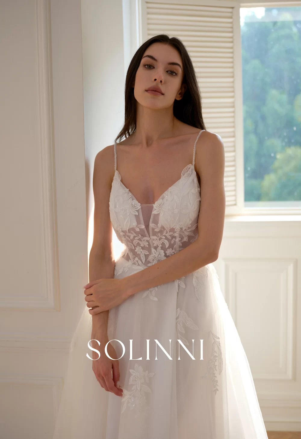 SOLINNI-Luce-Lace-Wedding-Dress-30353