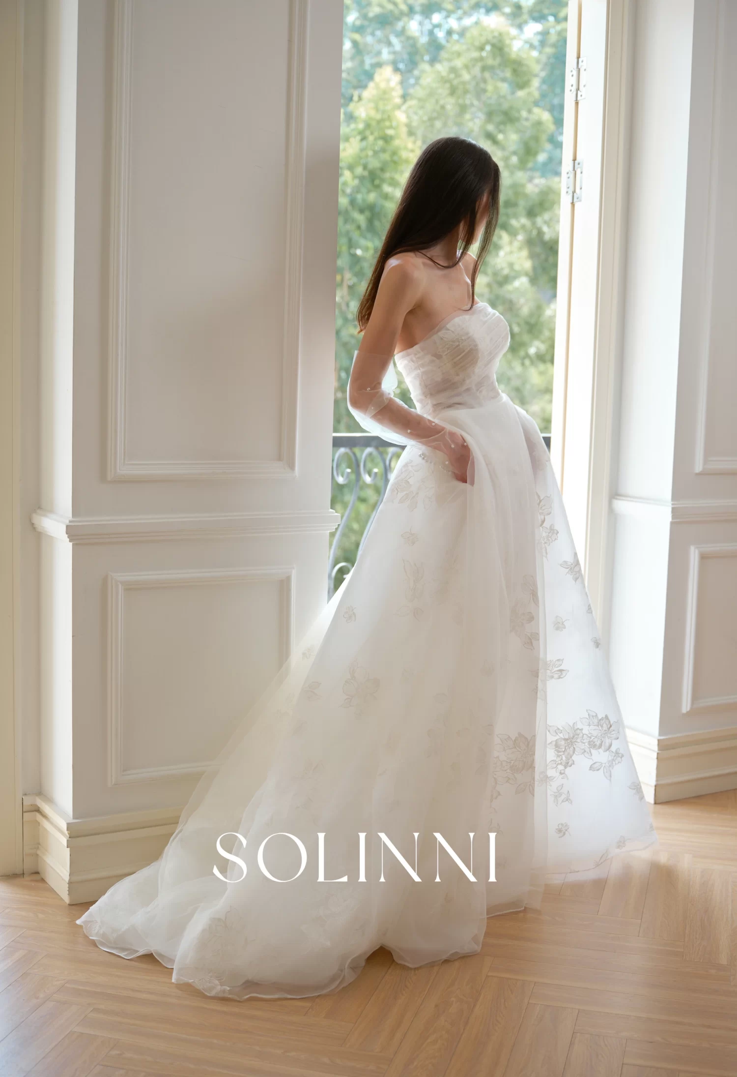 Ophelia – Ball Gown Wedding Dress with Pearl Gloves