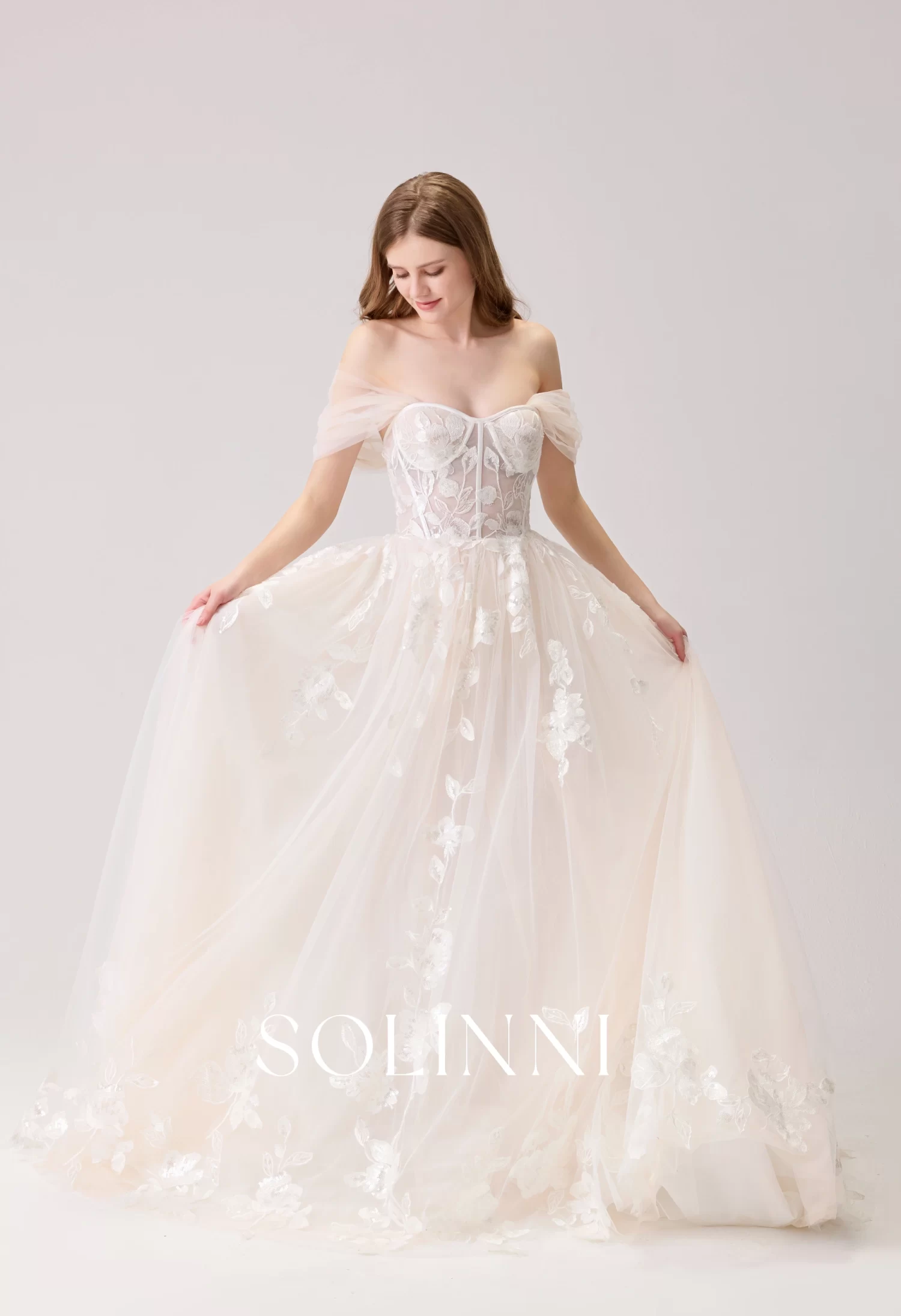 Romina – Detachable Off-Shoulder Sleeves Floral Lace A-Line Gown
